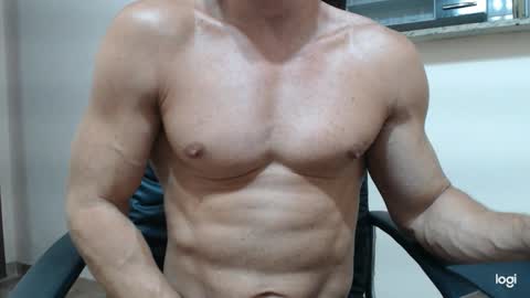 Snapshot of saradorj92 chatting on January 8, 5:59 am saradorj92 online show from January 8, 5:59 am