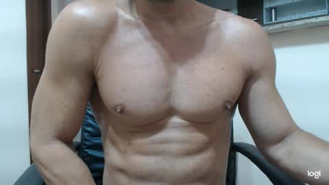 Snapshot of saradorj92 chatting on January 14, 11:16 pm saradorj92 online show from January 14, 11:16 pm