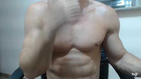 Snapshot of saradorj92 chatting on January 28, 7:11 am saradorj92 online show from January 28, 7:11 am