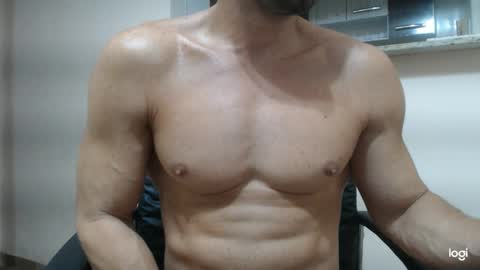 Snapshot of saradorj92 chatting on January 30, 7:07 am saradorj92 online show from January 30, 7:07 am