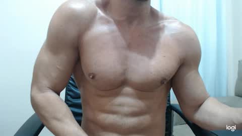 Snapshot of saradorj92 chatting on February 9, 6:54 am saradorj92 online show from February 9, 6:54 am