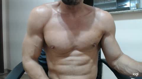 Snapshot of saradorj92 chatting on February 10, 5:36 am saradorj92 online show from February 10, 5:36 am