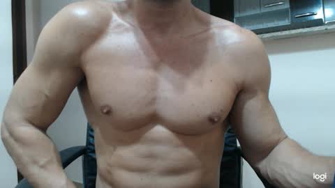 Snapshot of saradorj92 chatting on February 12, 5:58 am saradorj92 online show from February 12, 5:58 am