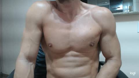 Snapshot of saradorj92 chatting on February 16, 5:15 am saradorj92 online show from February 16, 5:15 am