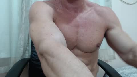 Snapshot of saradorj92 chatting on September 10, 2:44 am saradorj92 online show from September 10, 2:44 am