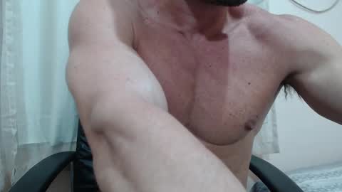 Snapshot of saradorj92 chatting on September 12, 4:23 am saradorj92 online show from September 12, 4:23 am