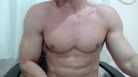 Snapshot of saradorj92 chatting on September 15, 10:43 pm saradorj92 online show from September 15, 10:43 pm