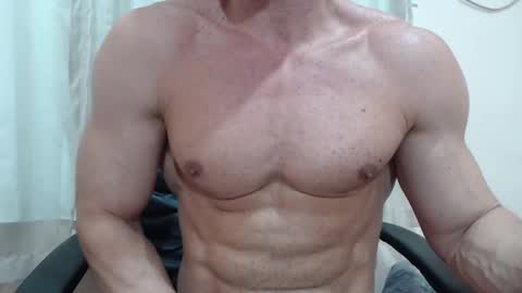 Snapshot of saradorj92 chatting on September 17, 12:01 am saradorj92 online show from September 17, 12:01 am