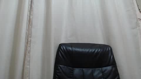 Snapshot of saradorj92 chatting on October 15, 4:56 am saradorj92 online show from October 15, 4:56 am