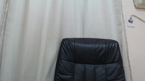 Snapshot of saradorj92 chatting on November 3, 9:05 pm saradorj92 online show from November 3, 9:05 pm