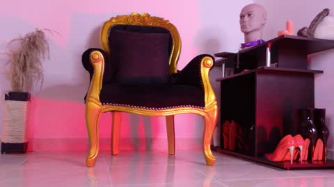 Snapshot of saraferrera_ chatting on February 13, 7:04 am Sara Ferrer online show from February 13, 7:04 am