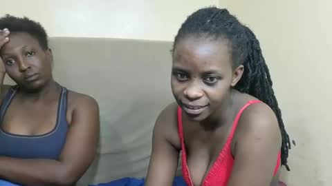 Snapshot of sarafina_babes chatting on March 25, 4:13 pm sarafina_babes online show from March 25, 4:13 pm