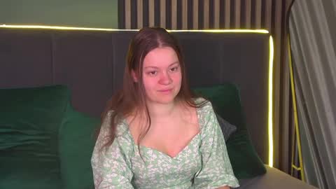 Sara online show from March 31, 5:19 am