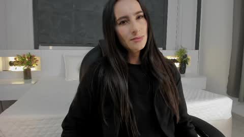 Snapshot of saragomez_1 chatting on April 16, 2:07 pm Sara Gomez online show from April 16, 2:07 pm