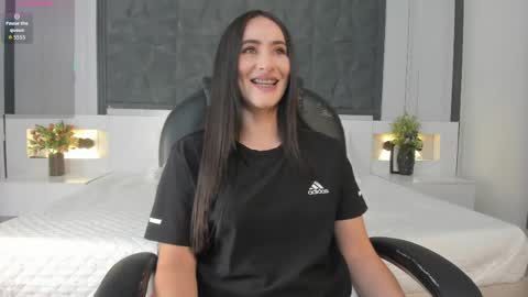 Snapshot of saragomez_1 chatting on April 30, 12:22 pm Sara Gomez online show from April 30, 12:22 pm