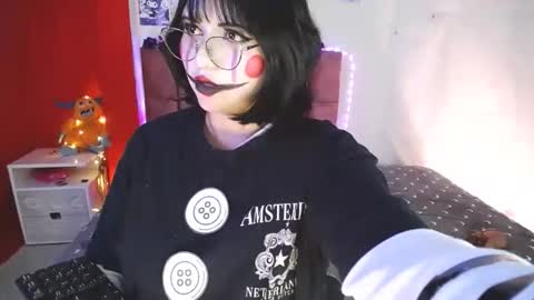 Snapshot of saragonz chatting on March 16, 7:18 pm saragonz online show from March 16, 7:18 pm