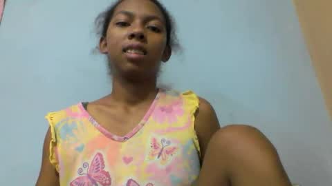 Snapshot of sarah146341 chatting on February 13, 8:16 pm sarah146341 online show from February 13, 8:16 pm