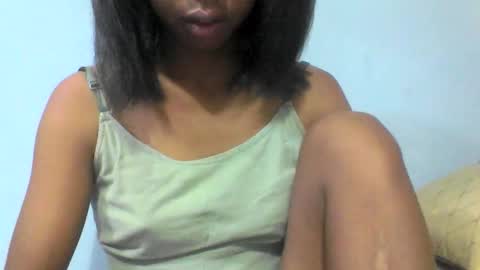 Snapshot of sarah146341 chatting on February 21, 4:35 am sarah146341 online show from February 21, 4:35 am