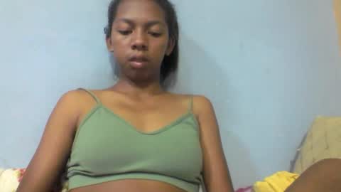 Snapshot of sarah146341 chatting on March 7, 5:32 pm sarah146341 online show from March 7, 5:32 pm