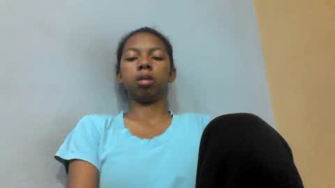 Snapshot of sarah146341 chatting on March 27, 2:28 am sarah146341 online show from March 27, 2:28 am