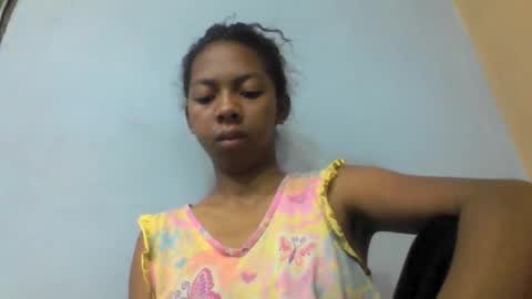 Snapshot of sarah146341 chatting on April 2, 3:26 am sarah146341 online show from April 2, 3:26 am