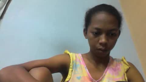 Snapshot of sarah146341 chatting on April 9, 8:53 am sarah146341 online show from April 9, 8:53 am