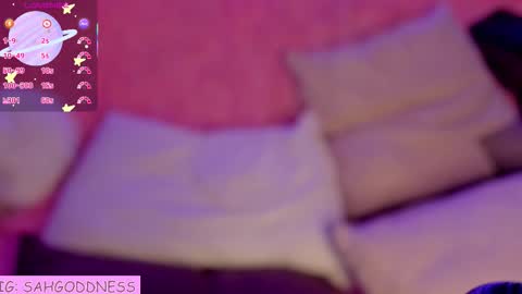 Snapshot of sarah___lynn chatting on February 18, 11:55 pm sarah IINDEPENDENT MODEL online show from February 18, 11:55 pm