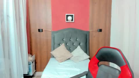 sarah online show from December 16, 12:16 pm