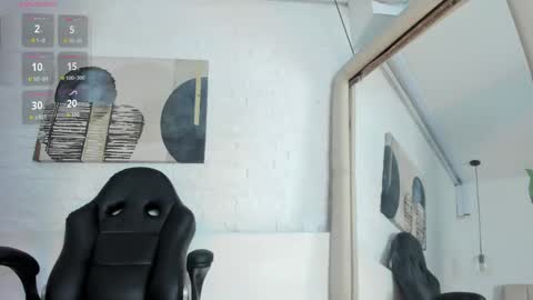 Snapshot of sarah_gothicgirl chatting on April 10, 7:51 pm sarah_gothicgirl online show from April 10, 7:51 pm