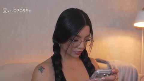       online show from February 4, 9:09 pm