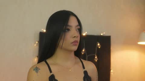 Snapshot of sarah_hiill chatting on April 10, 9:08 pm online show from April 10, 9:08 pm