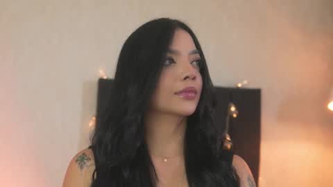 Snapshot of sarah_hiill chatting on April 27, 9:46 pm online show from April 27, 9:46 pm