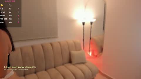 Snapshot of sarah_jacobbs chatting on June 30, 2:45 am online show from June 30, 2:45 am