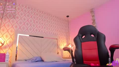 Snapshot of sarah_keys chatting on March 13, 3:24 am SARAH KEYS online show from March 13, 3:24 am