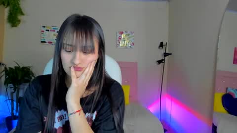 Sarah Ramirez online show from December 19, 8:13 am