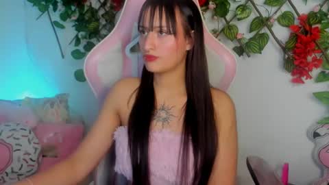 Sarah Ramirez online show from December 24, 9:17 am