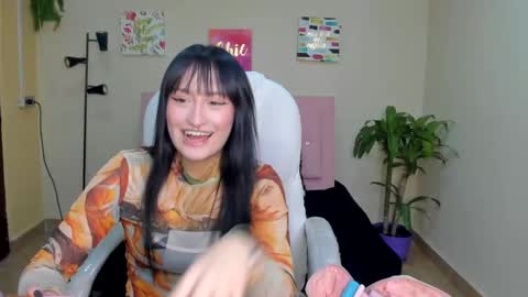 Sarah Ramirez online show from February 7, 12:50 pm