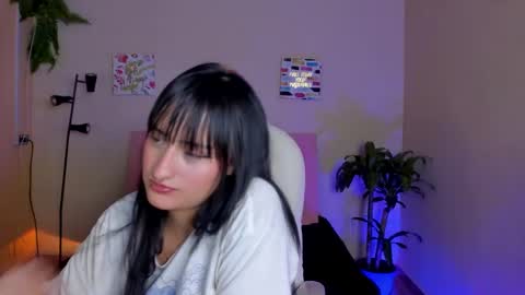 Sarah Ramirez online show from February 13, 8:55 pm