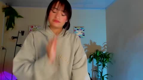 Sarah Ramirez online show from February 15, 2:44 pm