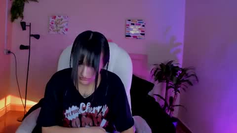 Sarah Ramirez online show from March 6, 6:26 pm