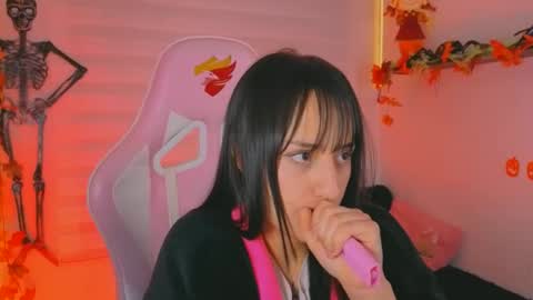 Sarah Ramirez online show from October 16, 8:15 am