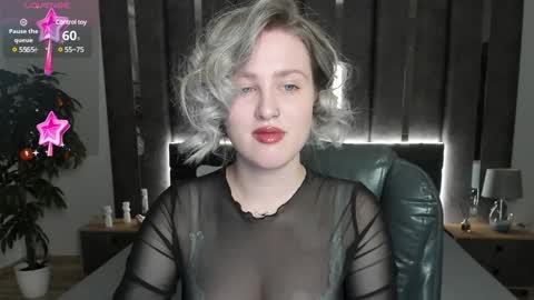 Snapshot of sarah_soul chatting on December 2, 1:03 am Sarah online show from December 2, 1:03 am