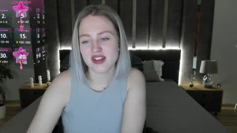 Snapshot of sarah_soul chatting on December 4, 1:03 am Sarah online show from December 4, 1:03 am