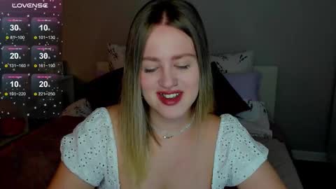 Sarah online show from October 4, 12:08 am