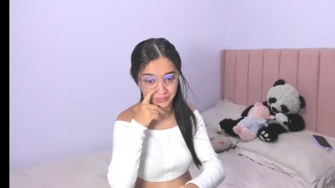 Snapshot of sarah_stone15 chatting on September 16, 2:01 am Sarah online show from September 16, 2:01 am