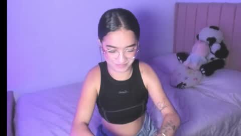 Snapshot of sarah_stone15 chatting on September 30, 10:15 pm Sarah online show from September 30, 10:15 pm