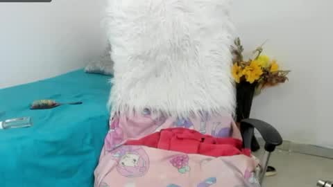 Sarah online show from February 14, 4:37 pm