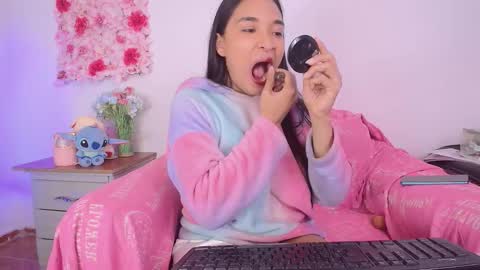 Snapshot of sarahajhoness chatting on March 11, 2:01 pm sarahajhoness online show from March 11, 2:01 pm