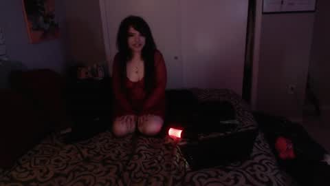 sarahbloom420 online show from June 9, 5:30 am