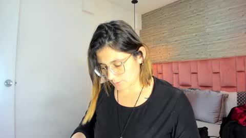 Snapshot of sarahdeyvis chatting on October 9, 8:07 pm Sarah Deyvis online show from October 9, 8:07 pm